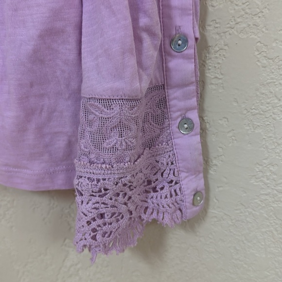 Soft Surroundings womans BOHO lavender lace Long Sleeve top size M - Picture 3 of 6
